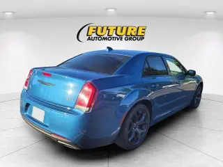 Chrysler 300 2020 Touring 4dr Sedan