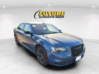 Chrysler 300 2020 Touring 4dr Sedan