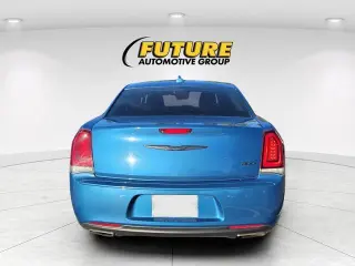 Chrysler 300 2020 Touring 4dr Sedan