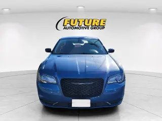 Chrysler 300 2020 Touring 4dr Sedan