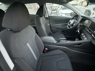 Hyundai ELANTRA 2026 SE 4dr Sedan