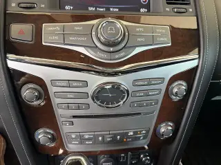 INFINITI QX80 2019 AWD Luxe 4dr SUV
