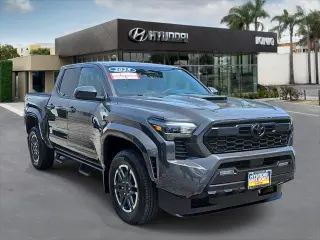 Toyota Tacoma 2025 4x4 TRD Sport 4dr Double Cab 5.0 ft SB 8A
