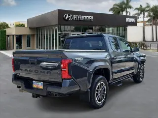Toyota Tacoma 2025 4x4 TRD Sport 4dr Double Cab 5.0 ft SB 8A
