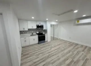 Large studio Apt in Los Angele