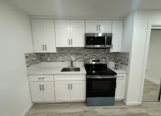 Large studio Apt in Los Angele