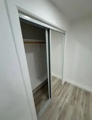 Large studio Apt in Los Angele