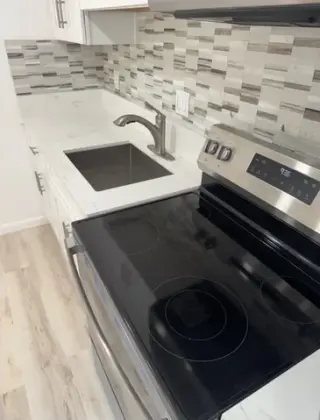 Large studio Apt in Los Angele