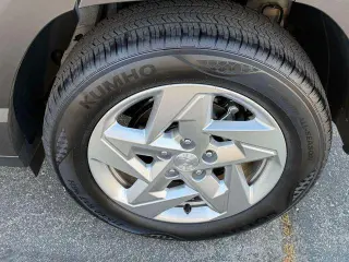 Hyundai KONA 2025 SE 4dr Crossover