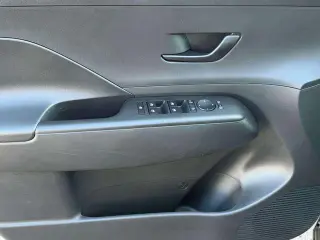 Hyundai KONA 2025 SE 4dr Crossover