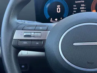 Hyundai KONA 2025 SE 4dr Crossover