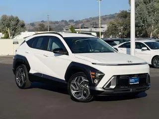 Hyundai KONA 2026 SEL Premium 4dr SUV