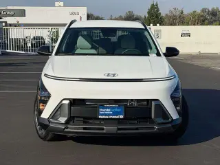 Hyundai KONA 2026 SEL Premium 4dr SUV