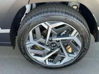 Hyundai KONA 2026 SEL Premium 4dr SUV