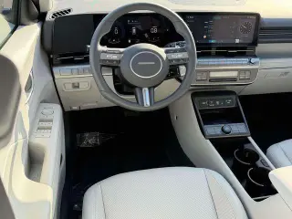 Hyundai KONA 2026 SEL Premium 4dr SUV