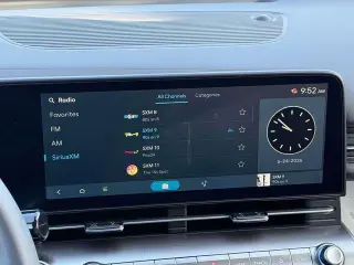 Hyundai KONA 2026 SEL Premium 4dr SUV