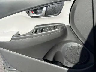 Hyundai KONA 2023 SEL 4dr Crossover