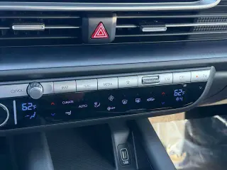 Hyundai IONIQ 6 2025 SE 4dr Sedan