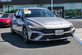 Hyundai ELANTRA Hybrid 2025 SEL Sport 4dr Sedan