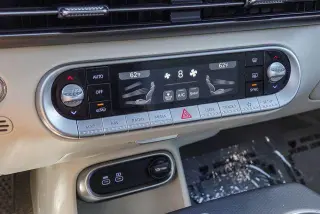 Genesis GV60 2023 AWD Advanced 4dr SUV