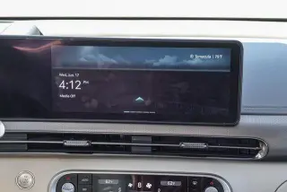 Genesis GV60 2023 AWD Advanced 4dr SUV