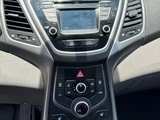 Hyundai ELANTRA 2014 Limited 4dr Sedan