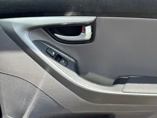 Hyundai ELANTRA 2014 Limited 4dr Sedan
