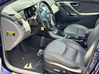 Hyundai ELANTRA 2014 Limited 4dr Sedan