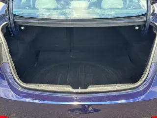 Hyundai ELANTRA 2014 Limited 4dr Sedan