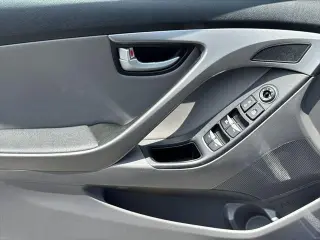 Hyundai ELANTRA 2014 Limited 4dr Sedan