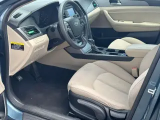 Hyundai SONATA Hybrid 2016 SE 4dr Sedan