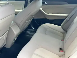 Hyundai SONATA Hybrid 2016 SE 4dr Sedan