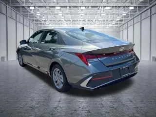 Hyundai ELANTRA Hybrid 2025 Blue 4dr Sedan