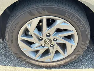 Hyundai ELANTRA Hybrid 2025 Blue 4dr Sedan