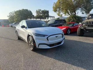Ford Mustang Mach-E 2023 Premium 4dr SUV
