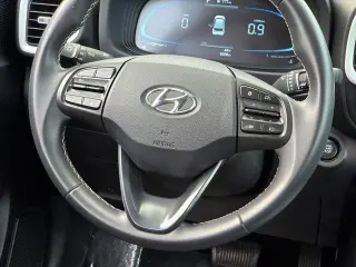 Hyundai VENUE 2024 Limited 4dr Crossover