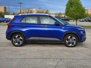 Hyundai VENUE 2024 Limited 4dr Crossover