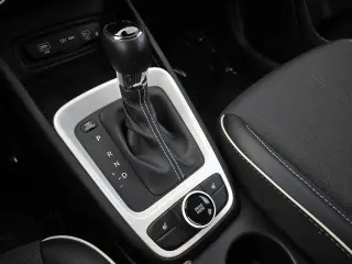 Hyundai VENUE 2024 Limited 4dr Crossover