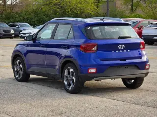 Hyundai VENUE 2024 Limited 4dr Crossover