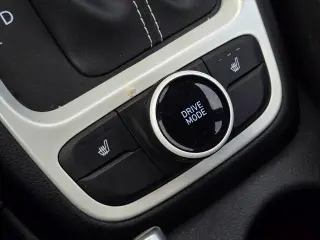Hyundai VENUE 2024 Limited 4dr Crossover