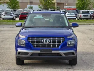 Hyundai VENUE 2024 Limited 4dr Crossover