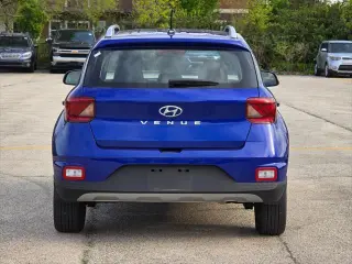 Hyundai VENUE 2024 Limited 4dr Crossover