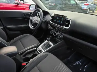 Hyundai VENUE 2024 Limited 4dr Crossover