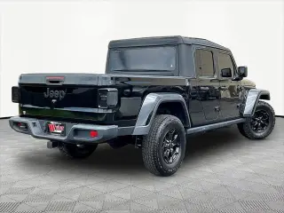 Jeep Gladiator 2021 4x4 Willys 4dr Crew Cab 5.0 ft. SB