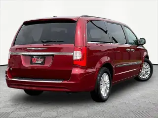 Chrysler Town and Country 2013 Touring-L 4dr Mini-Van