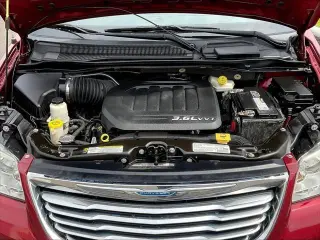 Chrysler Town and Country 2013 Touring-L 4dr Mini-Van