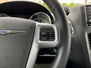 Chrysler Town and Country 2013 Touring-L 4dr Mini-Van