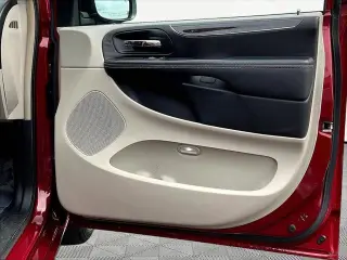 Chrysler Town and Country 2013 Touring-L 4dr Mini-Van