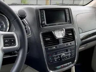 Chrysler Town and Country 2013 Touring-L 4dr Mini-Van