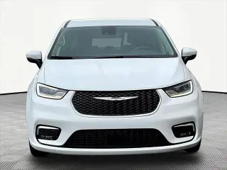 Chrysler Pacifica Plug-In Hybrid 2023 Touring L 4dr Mini-Van